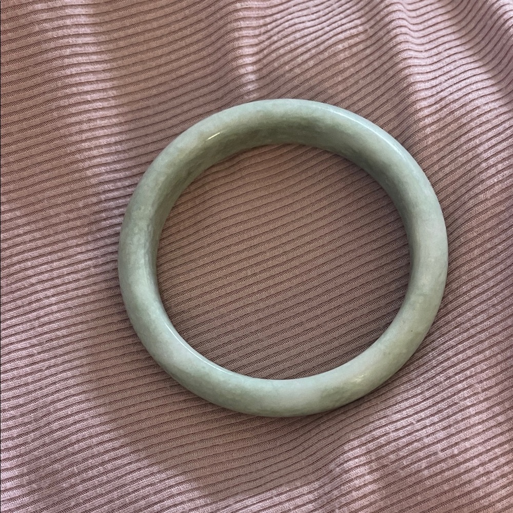 Elegant Green Bangle Bracelet